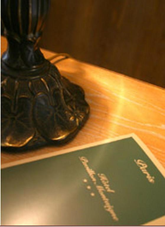 Perpetual Elysee Montaigne Paris Ngoại thất bức ảnh